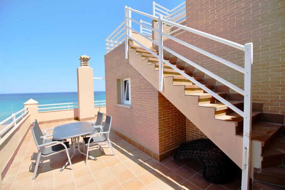 Apartamento Atico espectacular piscina privada frontal al mar Dénia Exterior foto